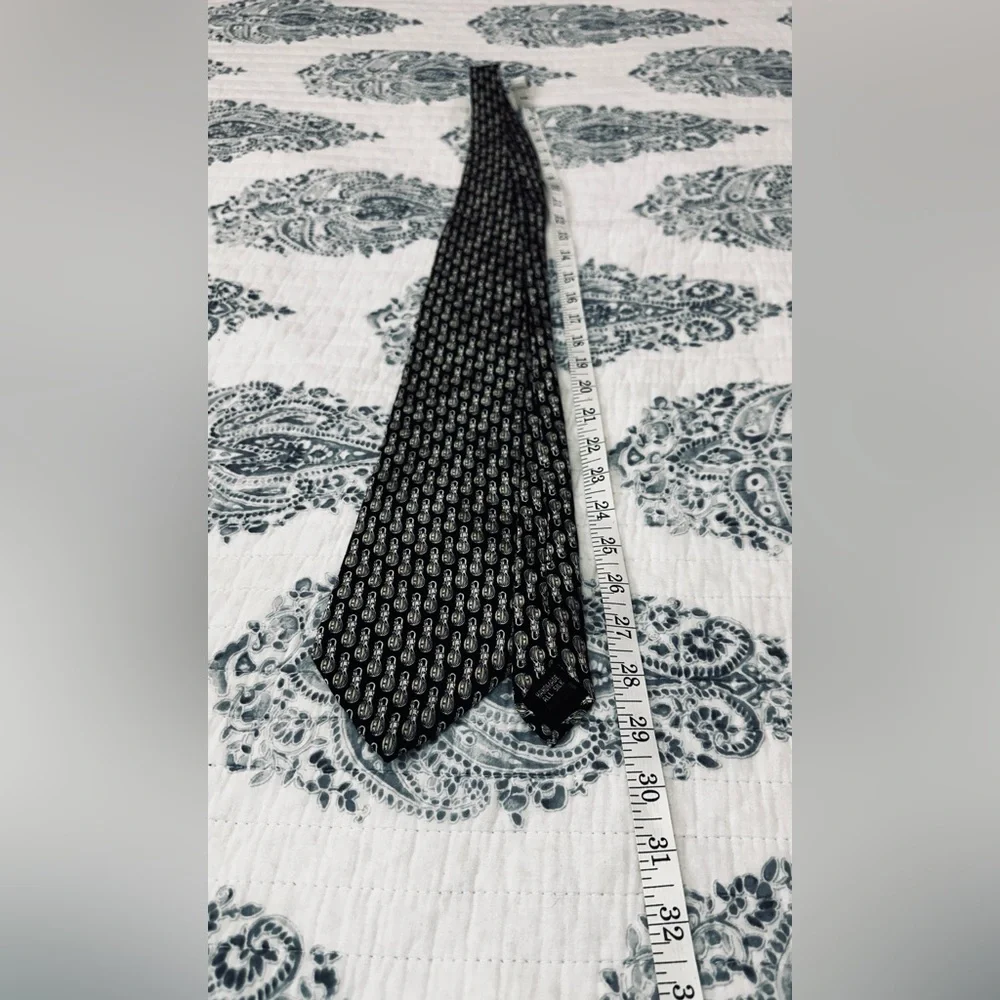 Museum Artifacts Silk Tie Grenade Military Novelty‎ Black 100% Silk